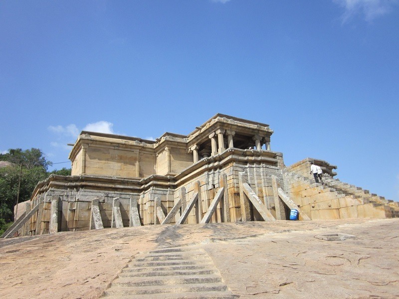 Bangalore to Shravanabelagola Cabs